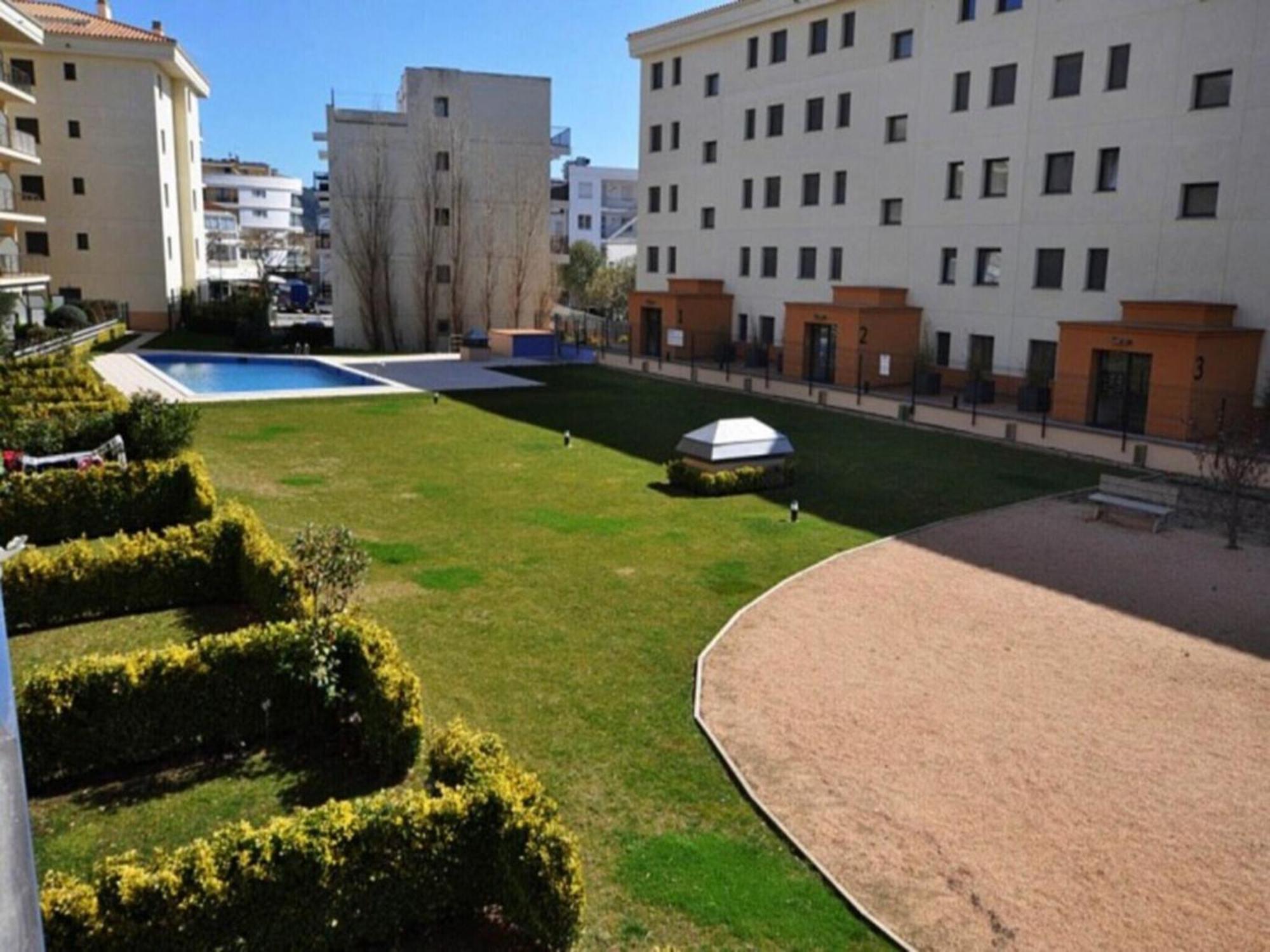 Apartamento In Only 50 M From *