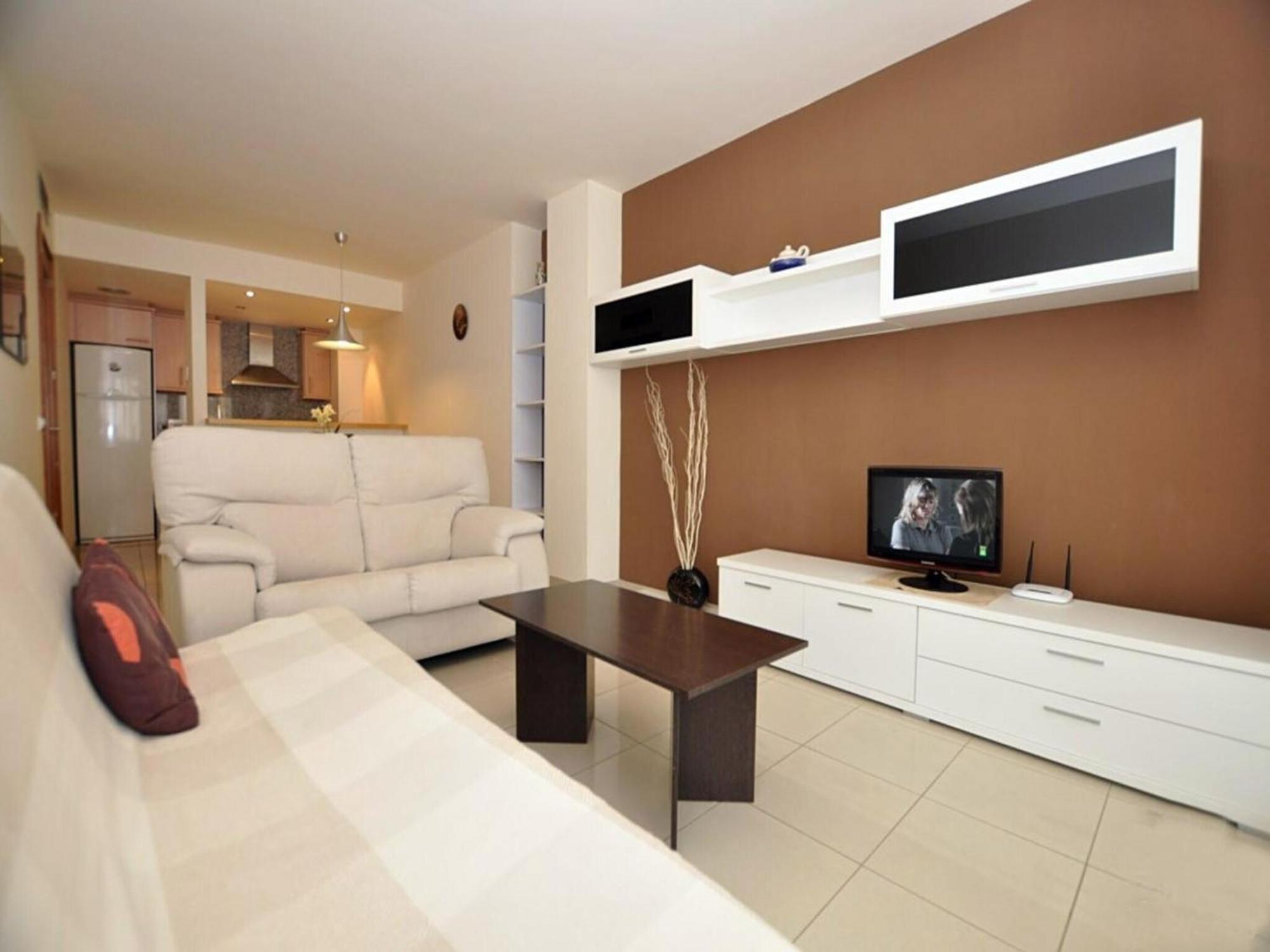In Only 50 M From Apartamento Rosas